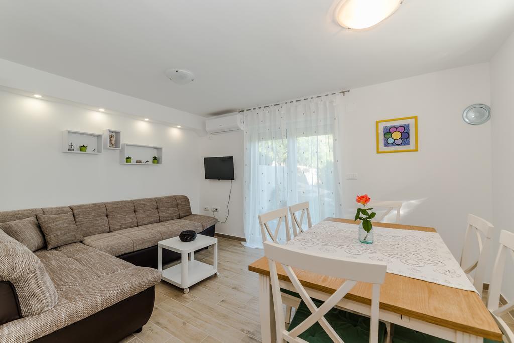 Apartment Robinson Podvrsje 외부 사진