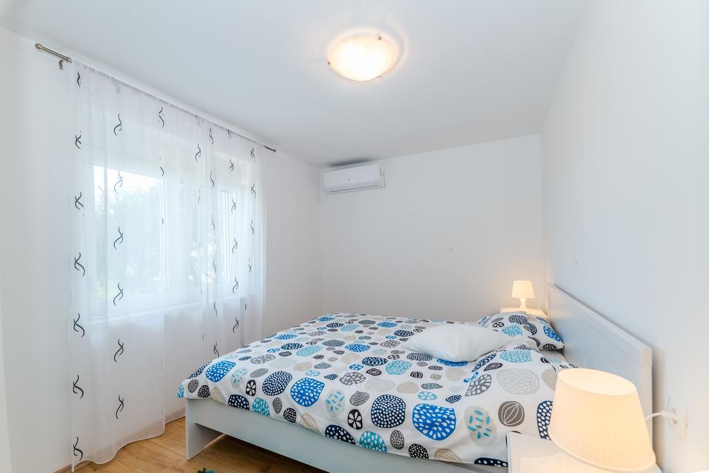 Apartment Robinson Podvrsje 외부 사진